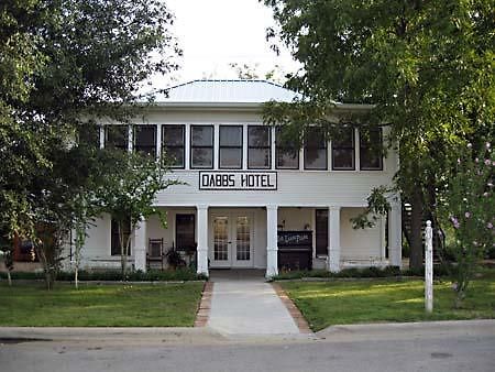 Dabbs Hotel Bed And Breakfast Llano Екстер'єр фото