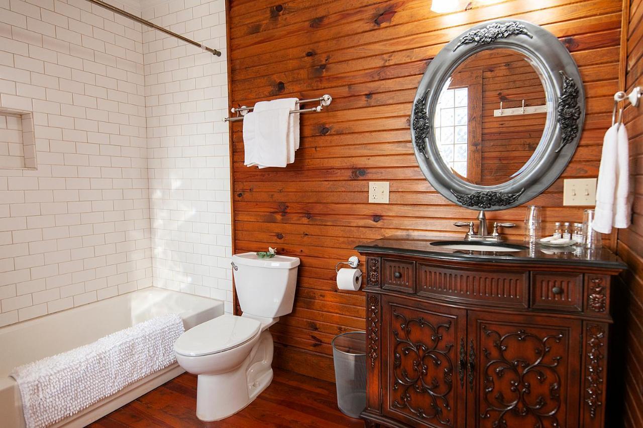 Dabbs Hotel Bed And Breakfast Llano Екстер'єр фото