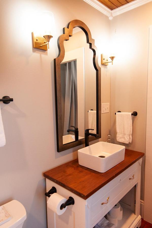 Dabbs Hotel Bed And Breakfast Llano Екстер'єр фото