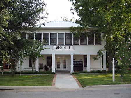 Dabbs Hotel Bed And Breakfast Llano Екстер'єр фото
